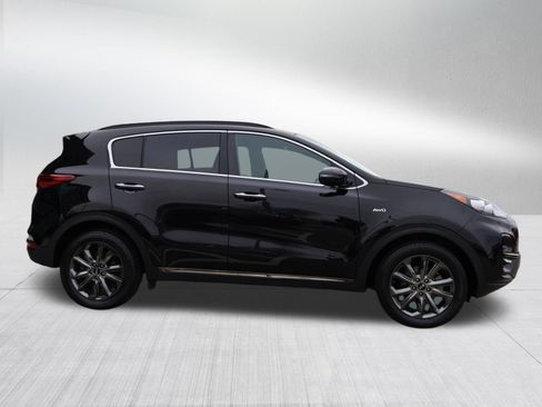 Used 2020 Kia Sportage S w/ S Premium Package AWD/4WD image 8