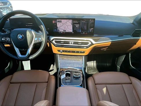 Used 2023 BMW 330i xDrive Sedan AWD/4WD image 15