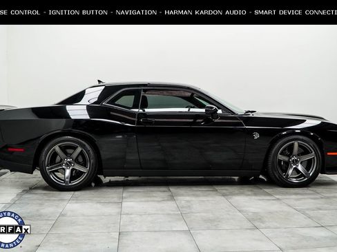 Used 2023 Dodge Challenger SRT Hellcat w/ Driver Convenience Group image 6