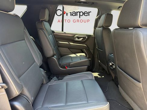 Used 2022 GMC Yukon SLT w/ SLT Luxury Package AWD/4WD image 29