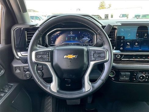 Used 2024 Chevrolet Silverado 2500 LT w/ Safety Package image 16