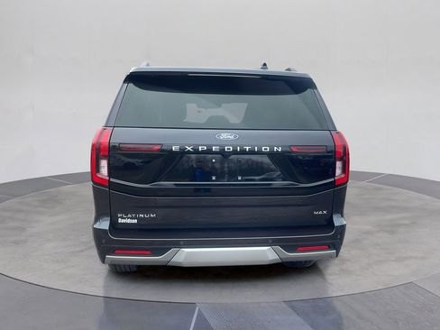 Used 2025 Ford Expedition Max Platinum w/ Driver's Package AWD/4WD image 5