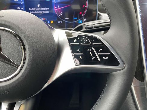 Certified 2025 Mercedes-Benz GLC 300 4MATIC image 28