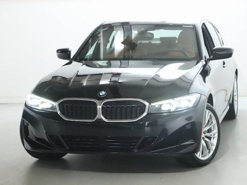 Used 2023 BMW 330i xDrive Sedan w/ Premium Package AWD/4WD image 3