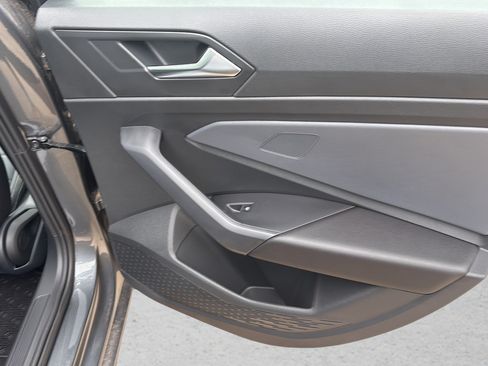 New 2026 Volkswagen Jetta SE FWD image 12