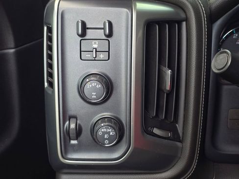 Used 2018 Chevrolet Silverado 2500 LTZ w/ Duramax Plus Package image 26