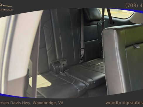 Used 2016 Chevrolet Suburban LT AWD/4WD image 17