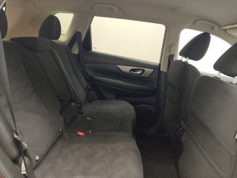 Used 2015 Nissan Rogue SV w/ SV Premium Package image 19