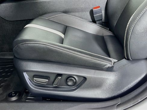 Used 2026 Toyota Camry SE w/ Convenience Package FWD image 19