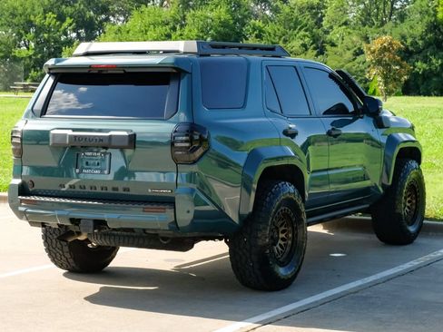 Used 2025 Toyota 4Runner Trailhunter AWD/4WD image 11