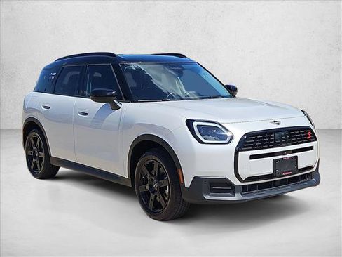 Used 2025 MINI Cooper Countryman S w/ Comfort Package Max AWD/4WD image 3