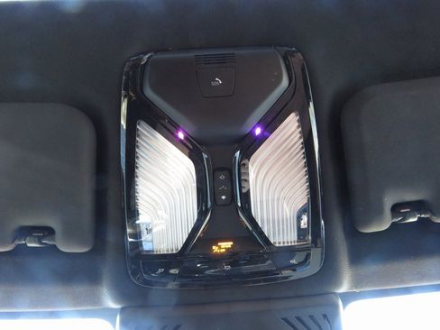 Used 2021 BMW X3 M40i w/ Premium Package image 28