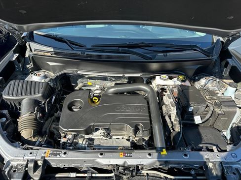 Used 2024 Chevrolet Equinox Premier w/ LPO, Floor Liner Package FWD image 32