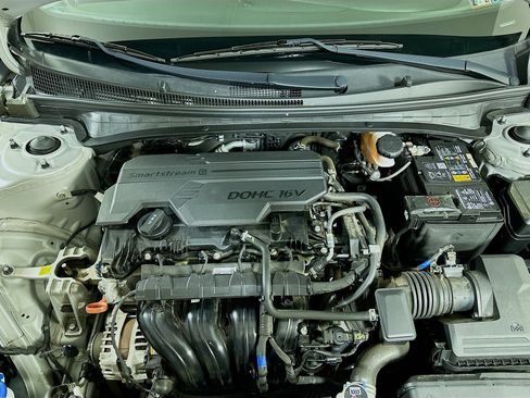 Certified 2022 Hyundai Elantra SEL w/ Convenience + Premium Package image 29