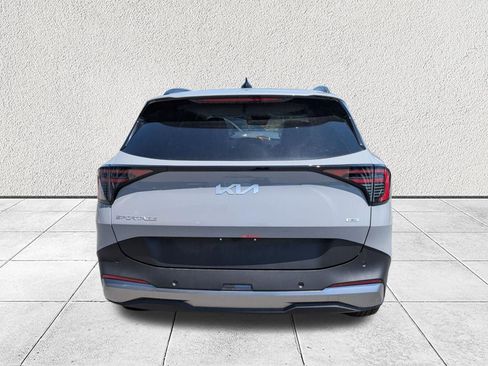 New 2026 Kia Sportage EX AWD/4WD image 4