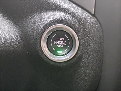 Used 2023 Chevrolet Silverado 1500 Custom image 31