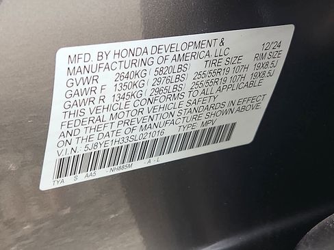 Certified 2025 Acura MDX SH-AWD image 28