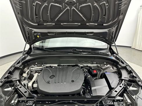 Certified 2025 Volvo XC60 B5 Plus image 26