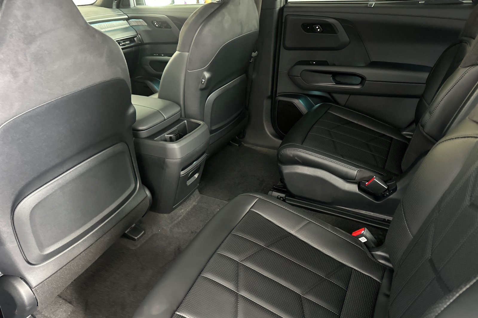 New 2027 Kia Telluride X-Line SX Prestige w/ Towing Package AWD/4WD image 12