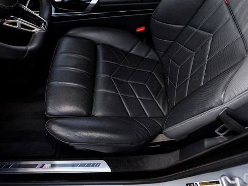 Used 2025 BMW 740i xDrive image 20