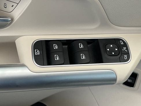 Certified 2025 Mercedes-Benz GLA 250 image 16