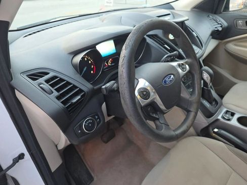 Used 2016 Ford Escape SE w/ Equipment Group 201A FWD image 14