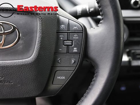 Used 2023 Toyota Prius LE FWD image 16