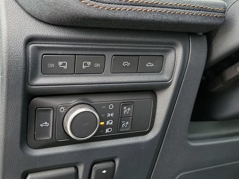 Used 2022 Ford F150 Lightning Lariat w/ Tow Technology Package AWD/4WD image 10