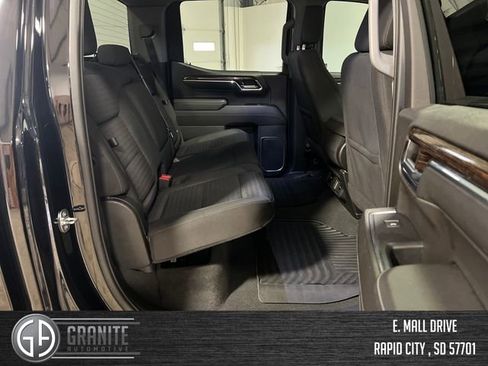 Used 2023 GMC Sierra 1500 Elevation image 33
