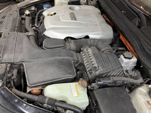 Used 2011 Kia Optima EX w/ Hybrid Premium Technology Pkg image 18