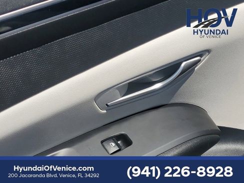 Certified 2023 Hyundai Tucson SEL AWD/4WD image 18