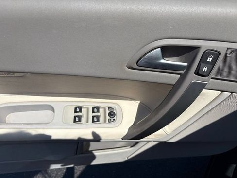Used 2009 Volvo C70 T5 FWD image 18