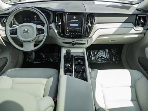 Certified 2024 Volvo XC60 B5 Plus w/ Climate Package AWD/4WD image 23