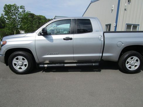 Used 2019 Toyota Tundra SR5 AWD/4WD image 2
