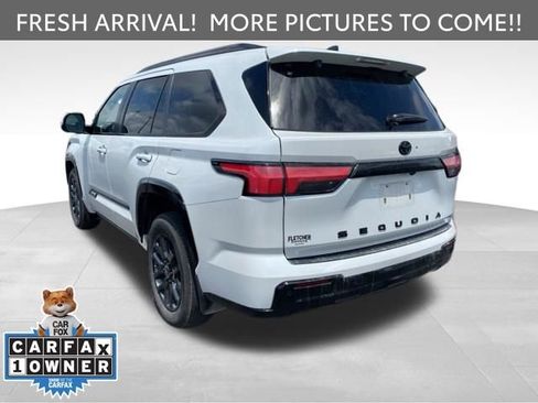 Certified 2024 Toyota Sequoia Platinum AWD/4WD image 6