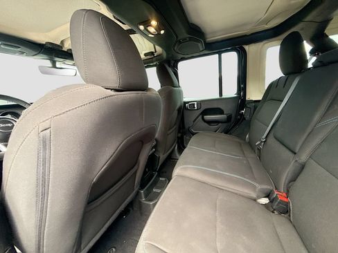 Used 2023 Jeep Wrangler Unlimited Rubicon 4xe AWD/4WD image 24