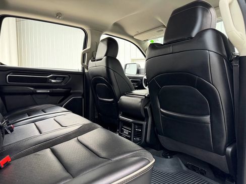 Used 2022 RAM 1500 Laramie image 17