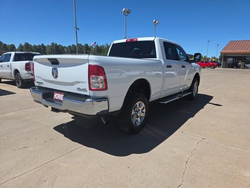 Used 2024 RAM 2500 Big Horn w/ Off Road Package AWD/4WD image 4