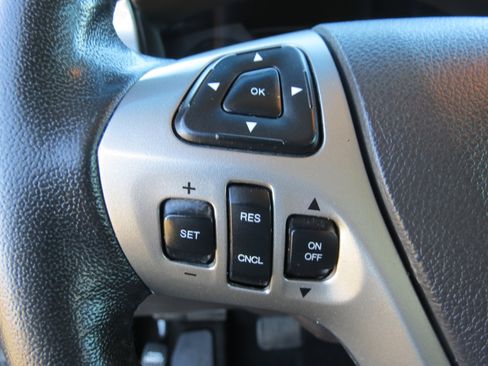 Used 2018 Ford Flex SE image 11