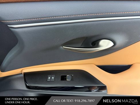 Used 2024 Lexus ES 350 w/ Premium Package FWD image 44