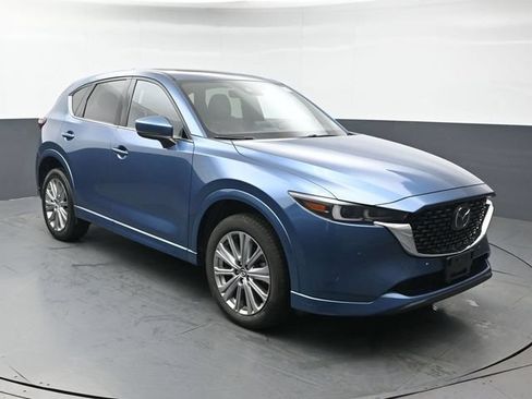 Certified 2023 MAZDA CX-5 Signature AWD/4WD image 1