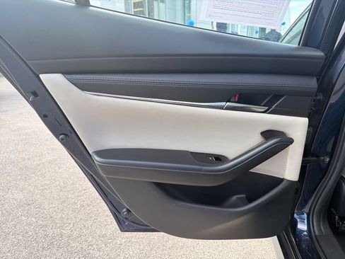 Used 2025 MAZDA MAZDA3 s FWD image 54