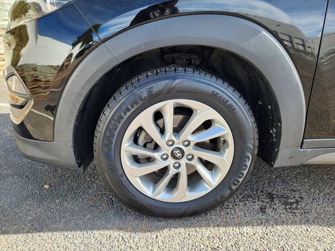 Used 2016 Hyundai Tucson SE w/ Option Group 02 AWD/4WD image 18