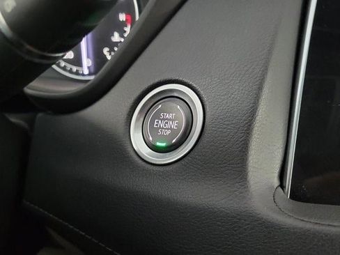 Certified 2023 Cadillac XT4 Premium Luxury w/ Driver Assist Package image 18