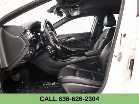 Used 2020 Mercedes-Benz GLA 250 4MATIC w/ Convenience Package image 13