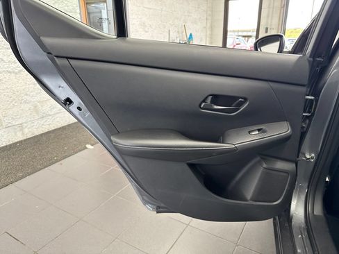 Used 2025 Nissan Sentra SV FWD image 37