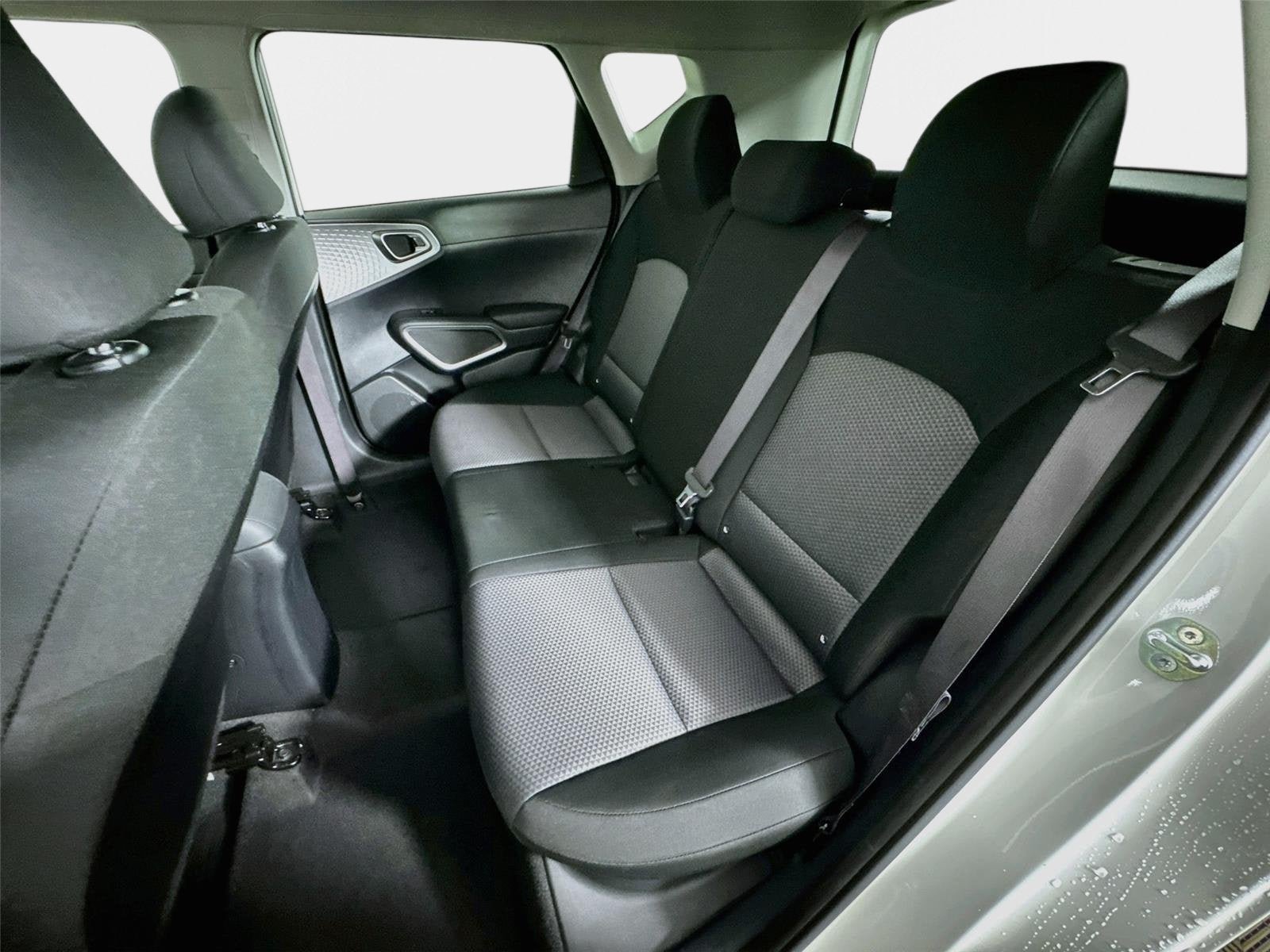 Certified 2025 Kia Soul LX w/ LX Technology Package FWD image 20