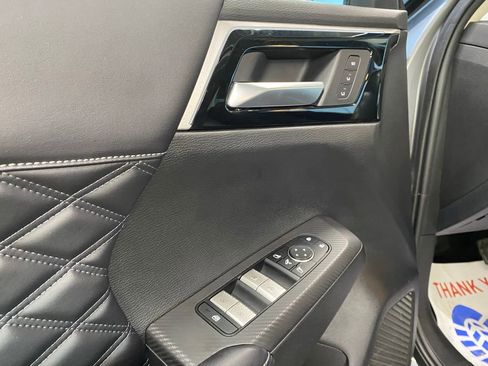 Used 2023 Mitsubishi Outlander SEL image 32