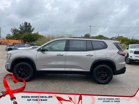 New 2026 GMC Acadia AT4 w/ Luxury Package image 4
