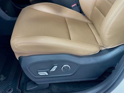 New 2026 Hyundai Santa Fe Limited FWD image 21